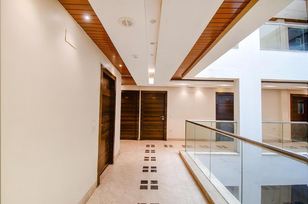Hotel Radiant Kalküta Dış mekan fotoğraf