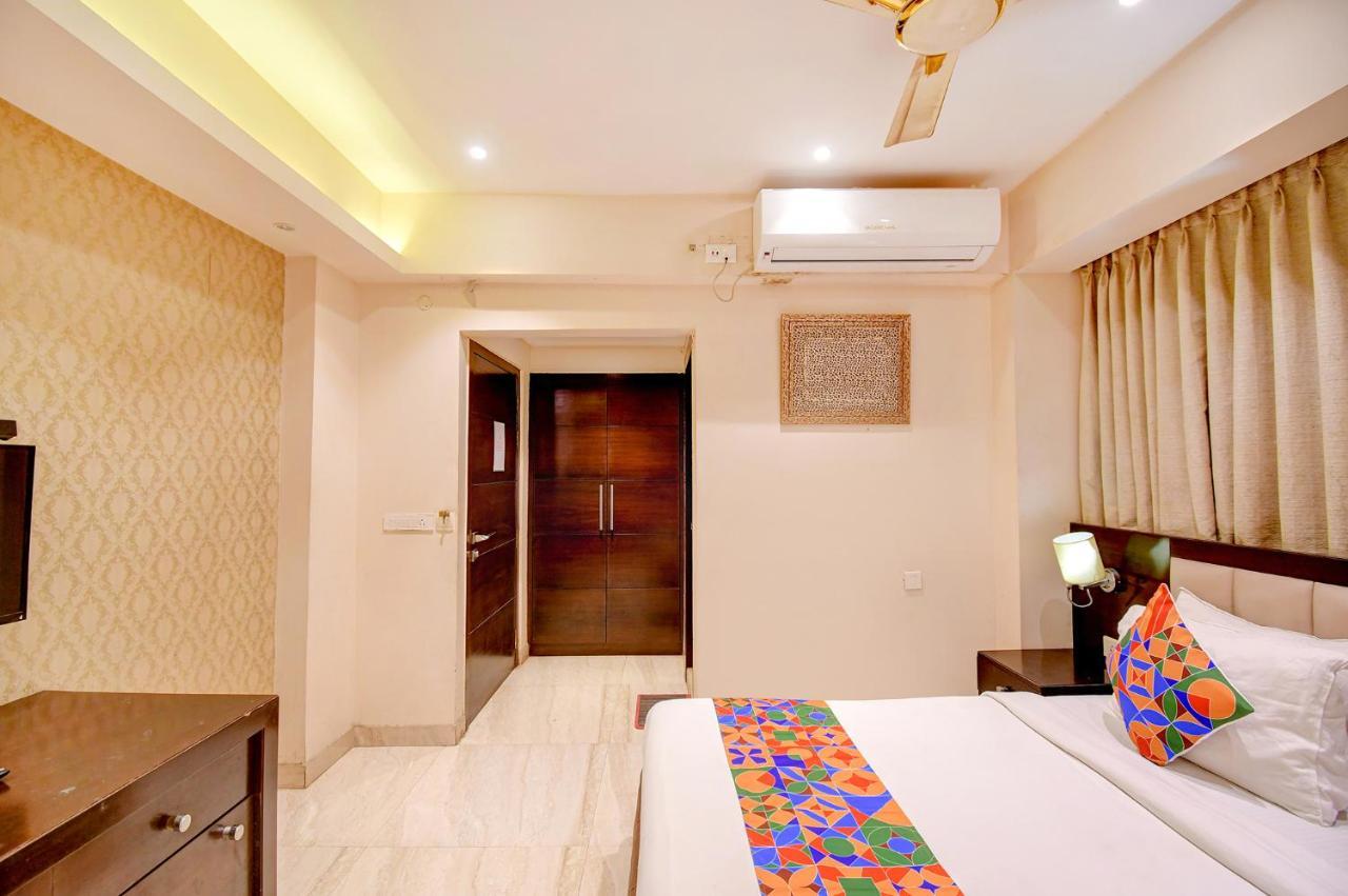 Hotel Radiant Kalküta Dış mekan fotoğraf