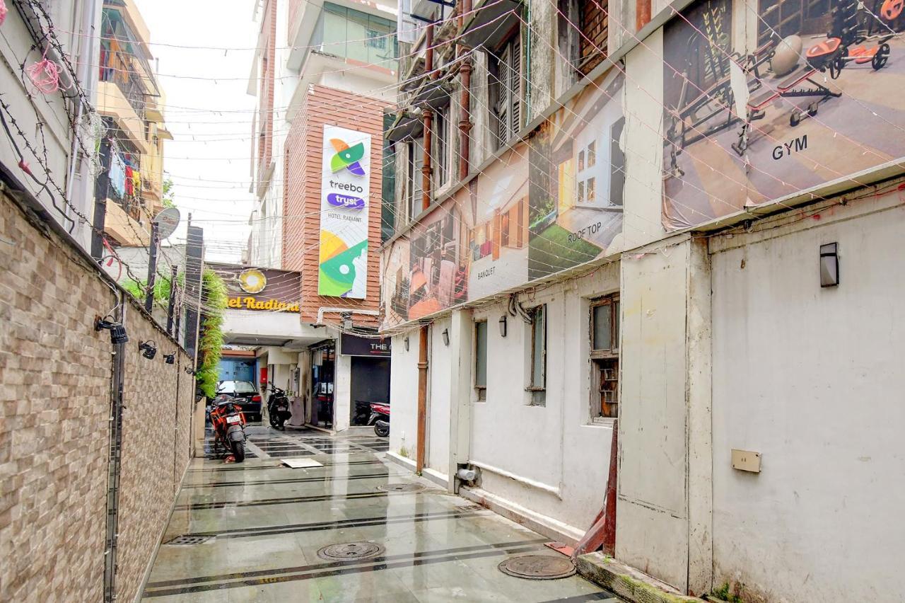Hotel Radiant Kalküta Dış mekan fotoğraf