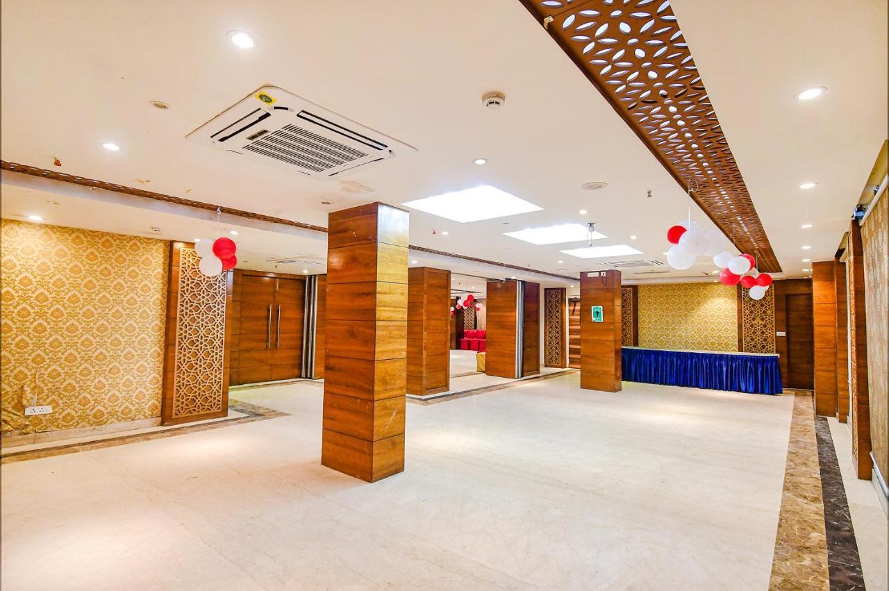 Hotel Radiant Kalküta Dış mekan fotoğraf
