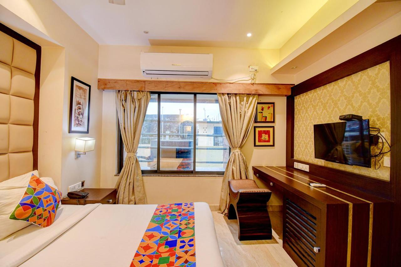 Hotel Radiant Kalküta Dış mekan fotoğraf